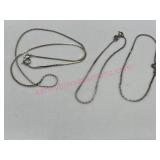 Sterling silver necklace & bracelets (3.8g)