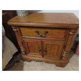 Thomasville Vignettes Oak Nightstand