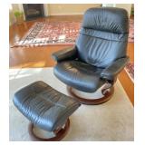 Stressless Lounger and Foot Rest