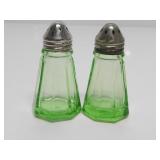 HAZEL ATLAS GREEN URANIUM GLASS SALT/PEPPER SHAKER