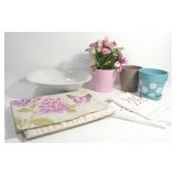 3 PLANTER POTS, LARGE BOWL,TABLE RUNNER, NAPKINS