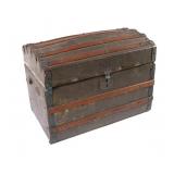 ANTIQUE DOLL TRUNK W/ CLOTHES