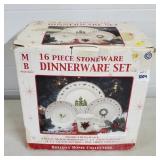 16 Pc Xmas Stoneware Set in Box