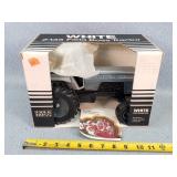 1/16 White 2-135 Tractor