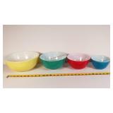 Pyrex Stacking Bowl Set