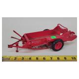 1/16 McCormick 200 Detailed Spreader