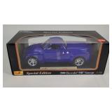 1/18 2000 Chevrolet SSR Concept