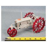 1/16 Fordson Model F Tractor