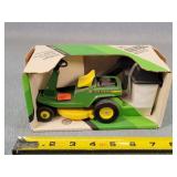 1/16 John Deere Rear Engine Mower