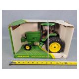 1/16 John Deere 7800 Tractor w/ Duals