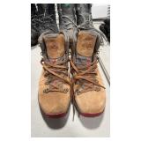 DANNER WATERPROOF MENS BOOTS SIZE 10