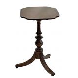 MAHOGANY CANDLESTAND W/ REEDED SABER LEGS,