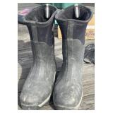 Size 9 1/2 Muck Boots