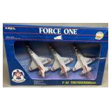 Ertl F16 Thunderbirds