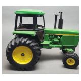 John Deere 4255 Tractor