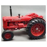 IH WD9 Tractor