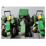 ERTL 1/16 John Deere Tractors 4450 6410