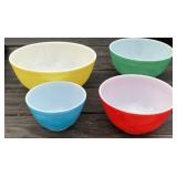 4 pc Pyrex Mixing Bowl Set