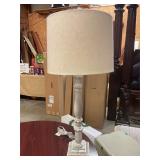 32ï¿½ white lamp with shade