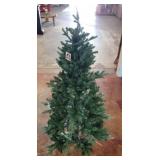 5 FT. ALEXA COMPATIBLE LED CHRISTMAS TREE