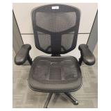 REALSPACE PRO TASK CHAIR ADJUSTABLE MESH OFFICE