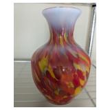 ART GLASS VASE 8IN