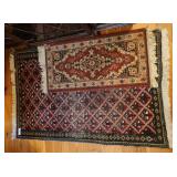 ENTRANCE RUG AND PRAYER STYLE RUG