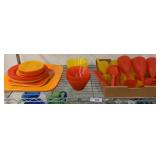 PLASTIC PICNIC DISH SET