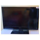 32IN DYNEX FLAT SCREEN TV