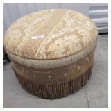 TUFTED OTTOMAN