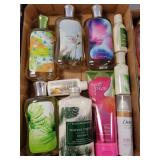 TRAY OF SHOWER GELS, BODY CREAM