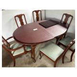 WOODEN DINING TABLE W/ (6) CUSHIONED CHAIRS