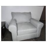 UPHOLSTERED CHAIR