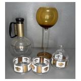 GLASSWARE - PYREX, AMBER GLASS, DECORATIVE PIECES