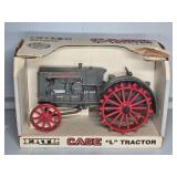 CASE 1:16 SCALE TRACTOR