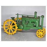 CAST JOHN DEERE TRACTOR  8" LONG