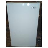 AVANTI MINI FRIDGE