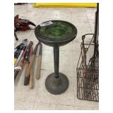 GREEN DEPRESSION GLASS ASHTRAY AND STAND