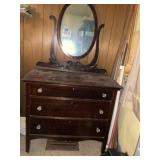 Vintage dresser three drawerWith mirror