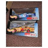 2 hot wheel race cars