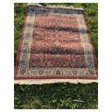 Area rug 5 feet 3" x 4