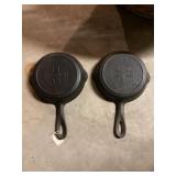 2 Griswold #3 Cast Iron Fry Pans #709B