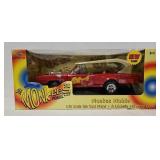 American Muscle 1:18 Die Cast Model Car (MIB)