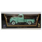 Road Signature 1:18 Die Cast Model Car (MIB)