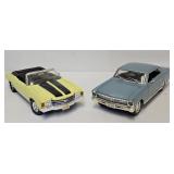 (2) 1:18 Die Cast Automobiles