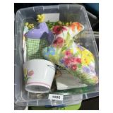 Tote & Lid w/ Spring & Easter Decor