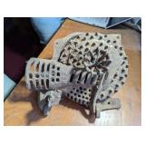 Vintage Cast Iron Hand Cranked Corn Sheller