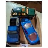 (1) Tootsie Toy Diecast Truck & Plastic Cars