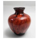 Vase Pottery H: 4"