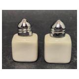 Salt & Pepper Shaker Set